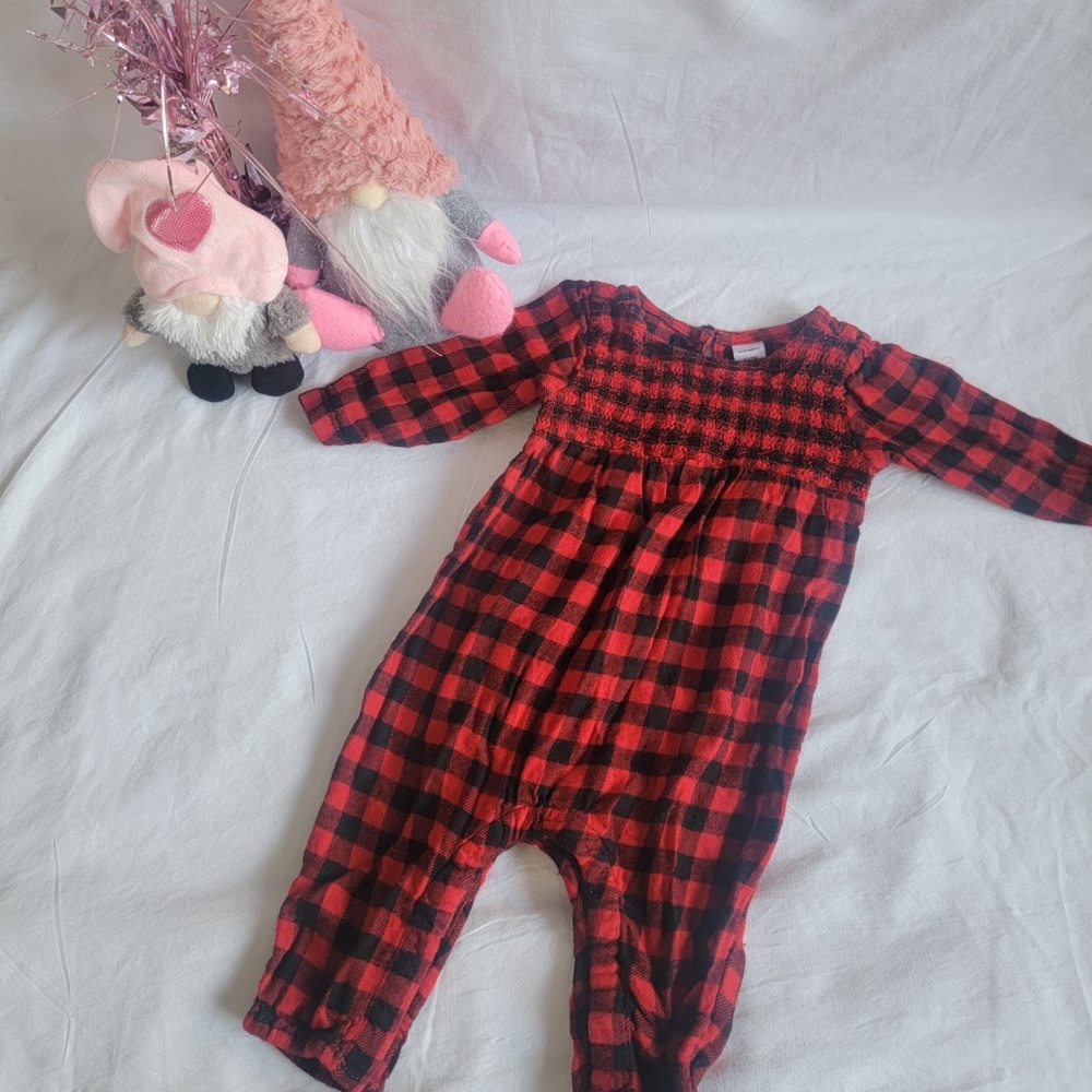 Cozy Holiday Onesie 💗